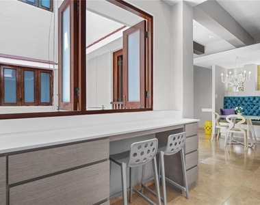 311 Luna St - Photo Thumbnail 15