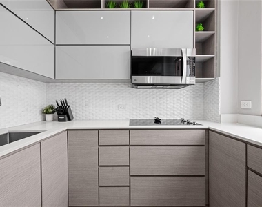 311 Luna St - Photo Thumbnail 13
