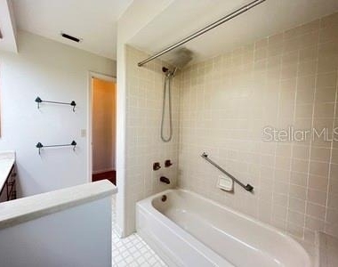 7103 Nw 21st Street - Photo Thumbnail 15