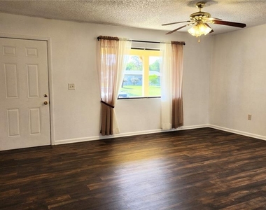 10405 Sw 99th Avenue - Photo Thumbnail 1