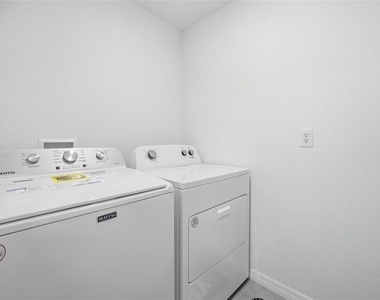 16402 Sw 17th Terrace Road - Photo Thumbnail 24