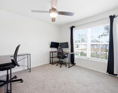 16402 Sw 17th Terrace Road - Photo Thumbnail 3
