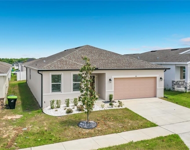 418 Quayside Avenue - Photo Thumbnail 1