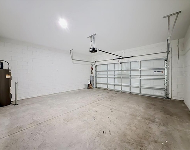 418 Quayside Avenue - Photo Thumbnail 32