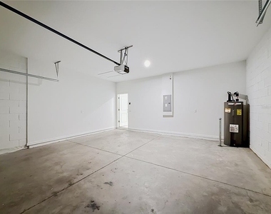 418 Quayside Avenue - Photo Thumbnail 33