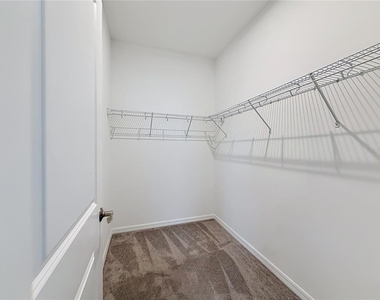 418 Quayside Avenue - Photo Thumbnail 16