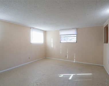 1704 Edmundshire Road - Photo Thumbnail 8