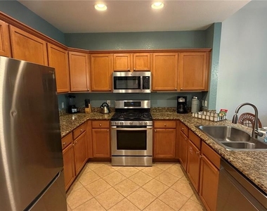 7506 Seven Eagles Way - Photo Thumbnail 3