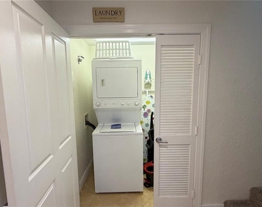 7506 Seven Eagles Way - Photo Thumbnail 24
