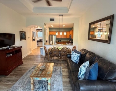 7506 Seven Eagles Way - Photo Thumbnail 4