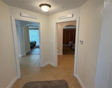 7506 Seven Eagles Way - Photo Thumbnail 14
