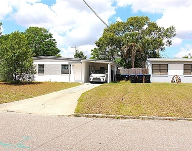 520 Hacienda Court - Photo Thumbnail 1