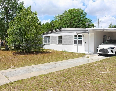 520 Hacienda Court - Photo Thumbnail 2