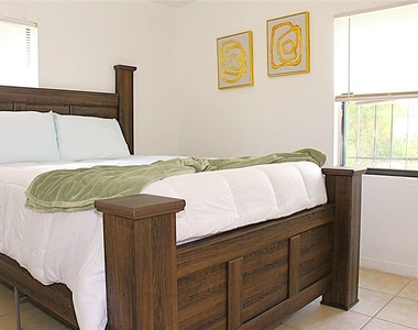 520 Hacienda Court - Photo Thumbnail 11