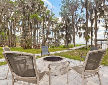 9118 Edgewater Drive - Photo Thumbnail 26