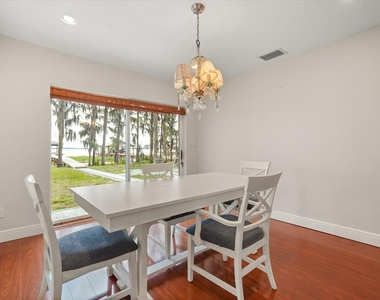 9118 Edgewater Drive - Photo Thumbnail 9