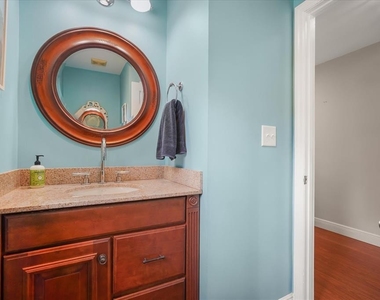 9118 Edgewater Drive - Photo Thumbnail 25