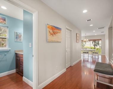 9118 Edgewater Drive - Photo Thumbnail 15
