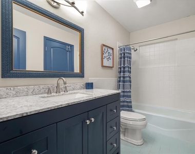 9118 Edgewater Drive - Photo Thumbnail 22