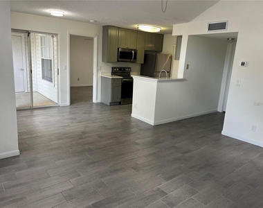 11568 Westwood Boulevard - Photo Thumbnail 7