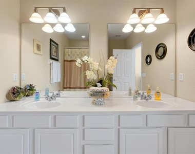 4800 Tidecrest Avenue - Photo Thumbnail 18