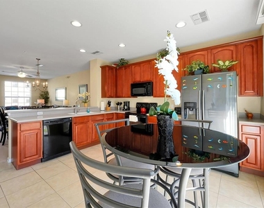 4800 Tidecrest Avenue - Photo Thumbnail 11