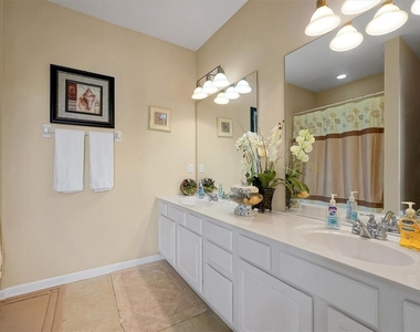4800 Tidecrest Avenue - Photo Thumbnail 17