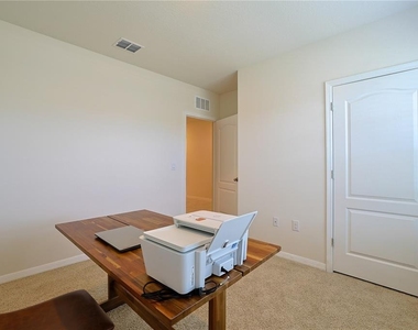 2641 Neverland Drive - Photo Thumbnail 16