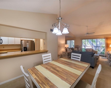 646 Bird Bay Drive E - Photo Thumbnail 2
