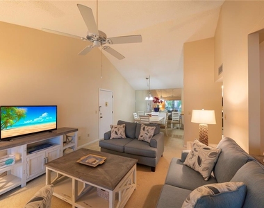 646 Bird Bay Drive E - Photo Thumbnail 5