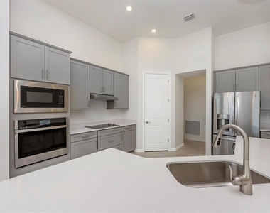 12655 Wellen Golf Street - Photo Thumbnail 17