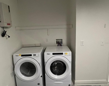 202 Village View Lane - Photo Thumbnail 1