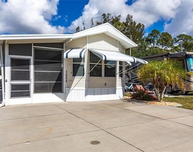 1604 N Manatee Loop - Photo Thumbnail 1