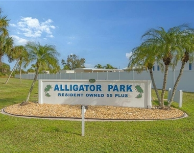 1604 N Manatee Loop - Photo Thumbnail 18