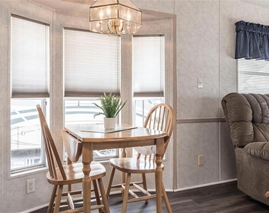 1604 N Manatee Loop - Photo Thumbnail 6