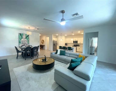 11308 Pinot Drive - Photo Thumbnail 12