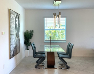 11141 Pinot Drive - Photo Thumbnail 10