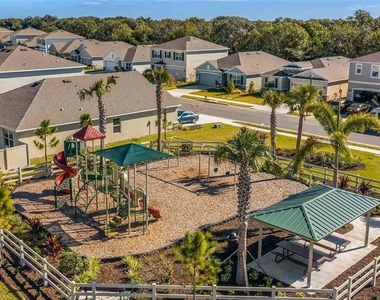 17214 Harvest Moon Way - Photo Thumbnail 4