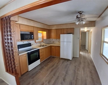 110 52nd Avenue Terrace E - Photo Thumbnail 16