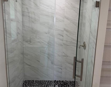 23367 Mayville Avenue - Photo Thumbnail 14