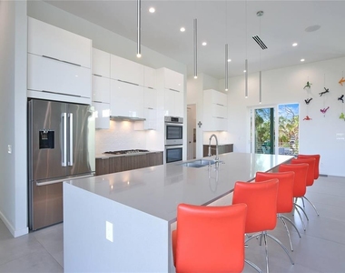 3939 Higel Avenue - Photo Thumbnail 18
