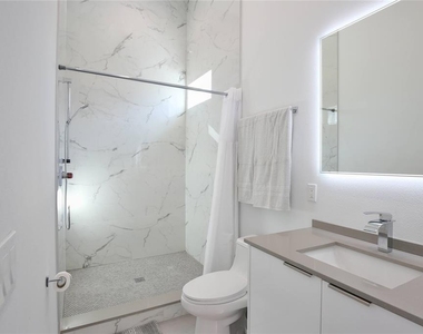 3939 Higel Avenue - Photo Thumbnail 38