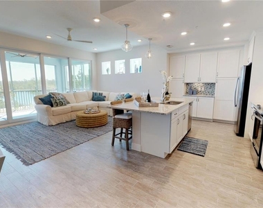 387 Aruba Circle - Photo Thumbnail 2