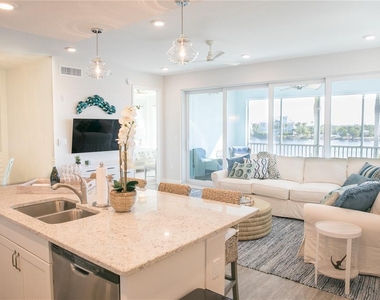 387 Aruba Circle - Photo Thumbnail 4