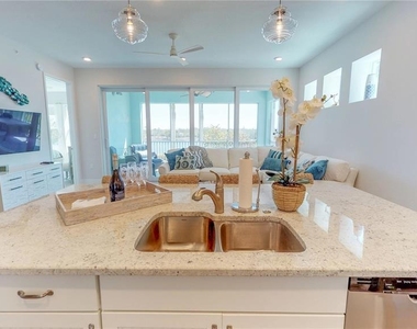 387 Aruba Circle - Photo Thumbnail 21