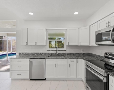 4485 Hansard Avenue - Photo Thumbnail 9