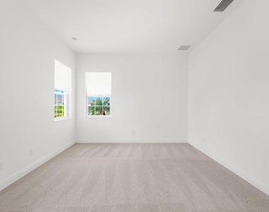 13744 Old Creek Court - Photo Thumbnail 6