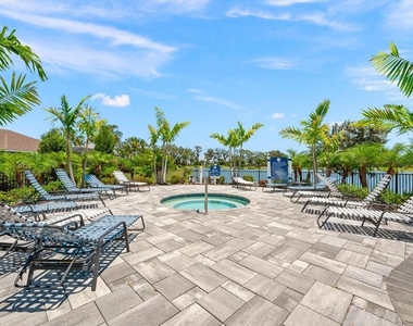 13744 Old Creek Court - Photo Thumbnail 35