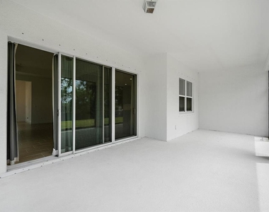 13744 Old Creek Court - Photo Thumbnail 28