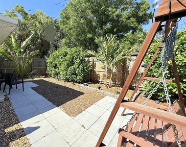 828 S Tuttle Avenue - Photo Thumbnail 22